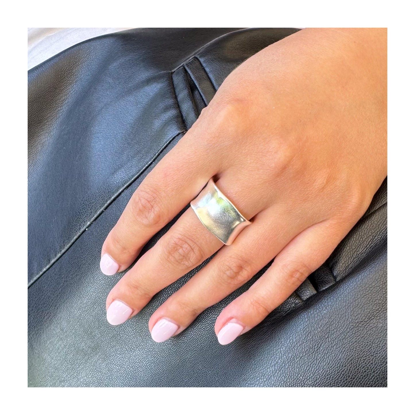 Anillo Lisa